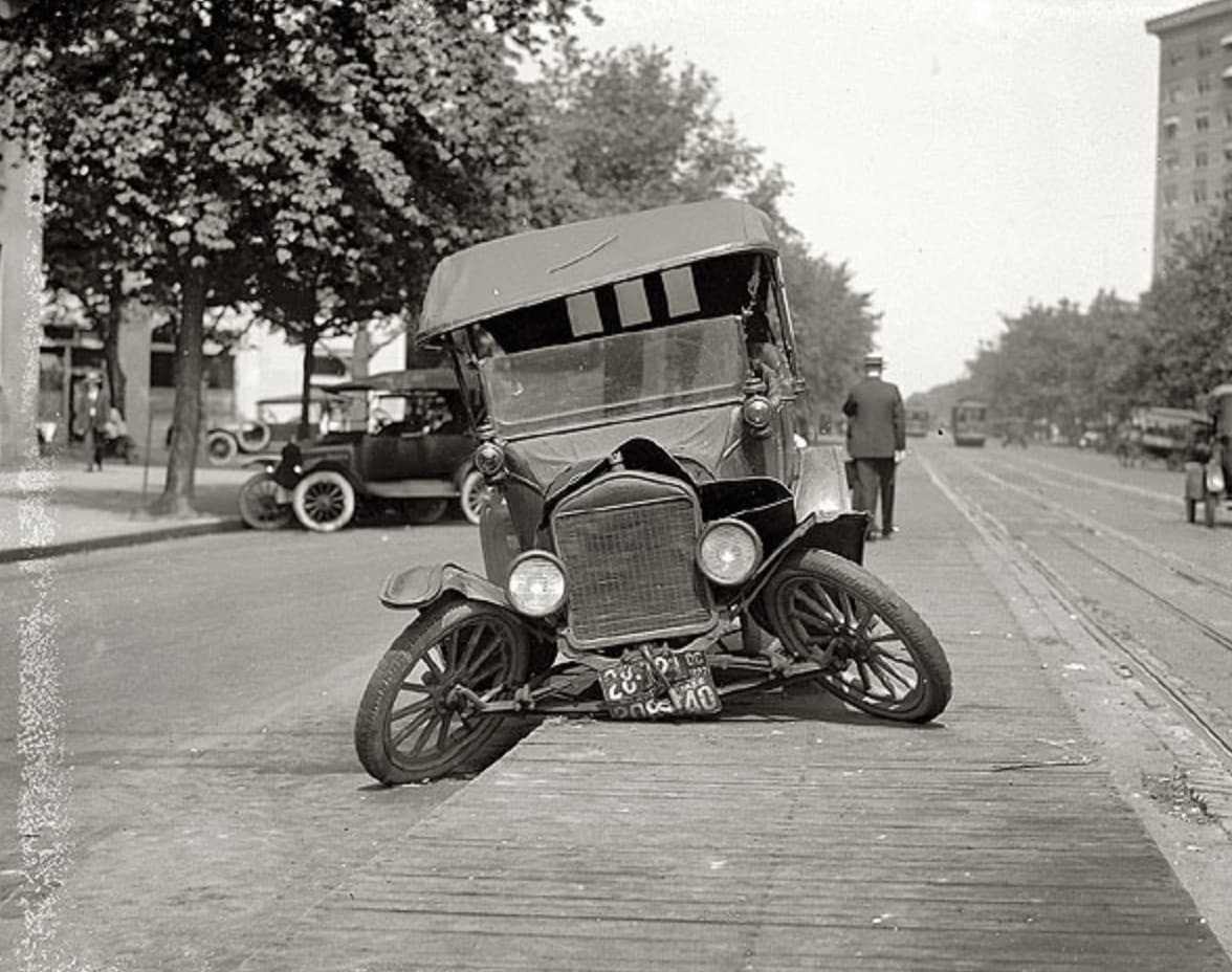 ford model t accident